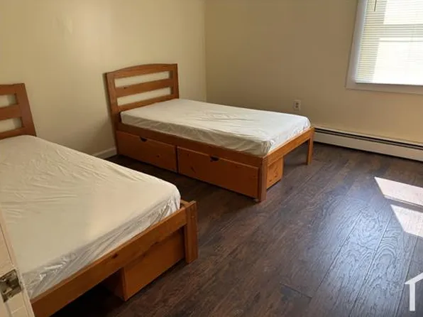 469 Main St #1, West Rutland, VT 05777