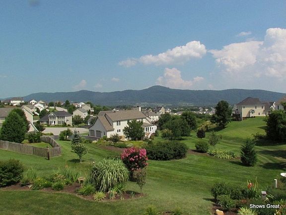3rd image of 6222 Crumpacker Dr