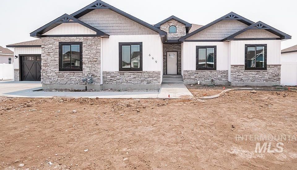 1st image of 4824 Torcello Dr
