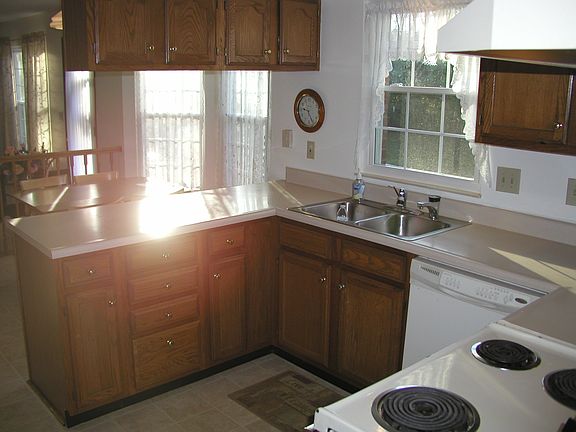 5th image of 6309 Crooked Creek Dr