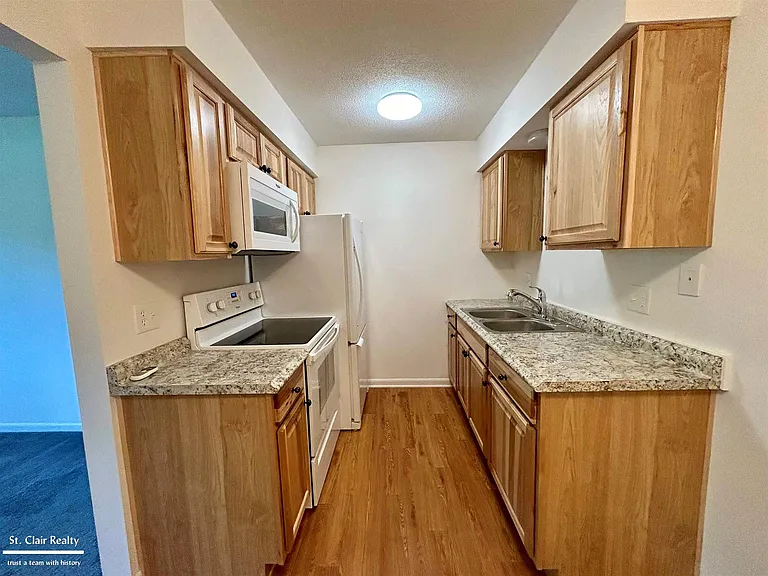 1637 S Riverside Ave #1 — Photo 12