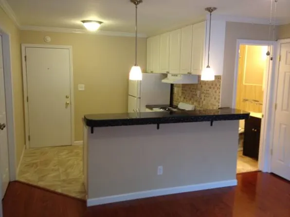 2012 S Illinois Ave, Carbondale, IL