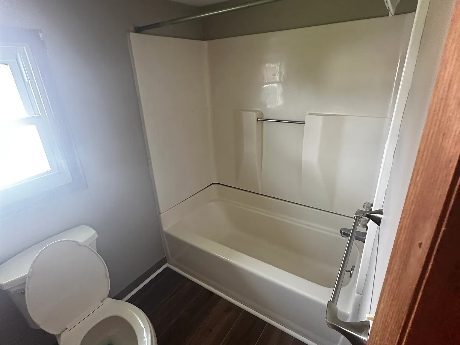1 bed, 800 sqft, $1,000 — Photo 1