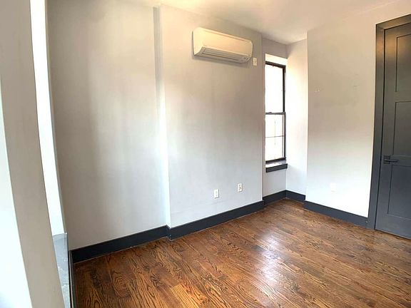 5th image of 702 Rogers Ave #2L