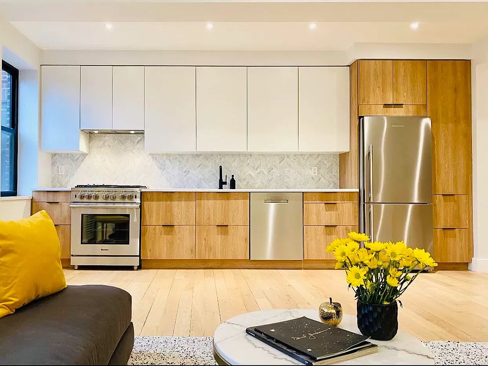 1st image of 2540 31st Ave APT 5A