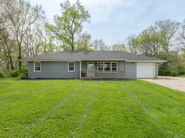 9625 W River Valley Rd, Yorktown, IN 47396