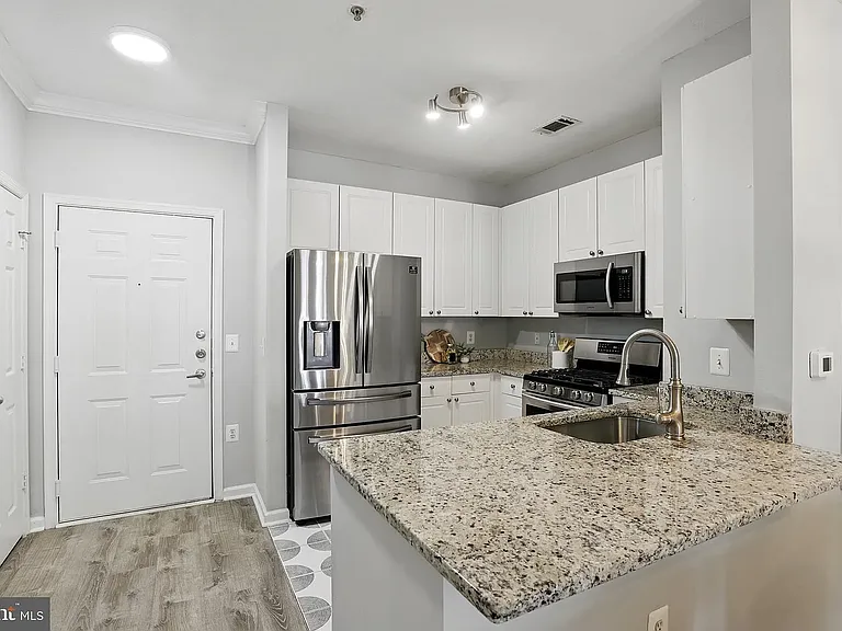 9486 Virginia Center Blvd #5 — Photo 5
