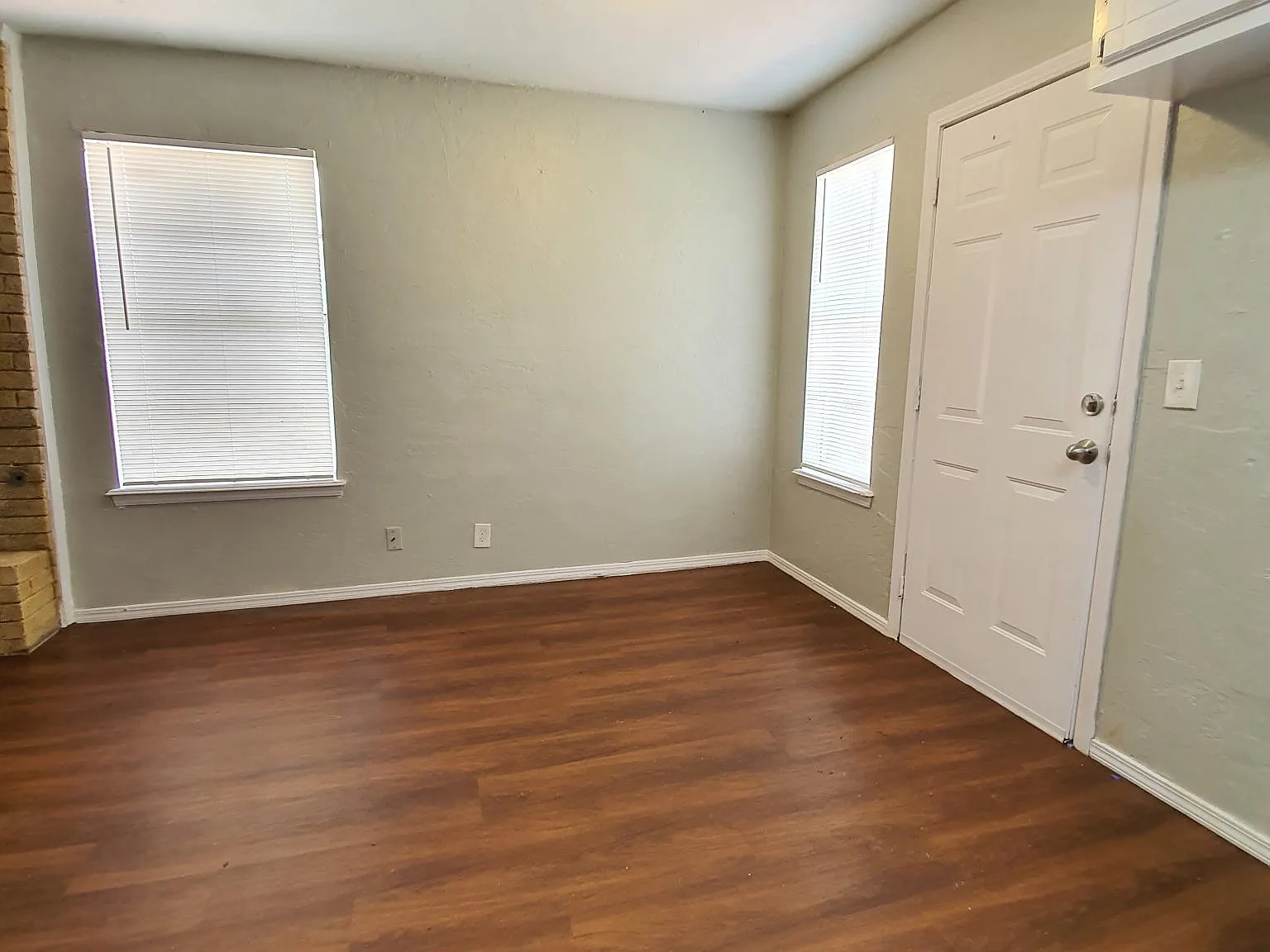 3 bed, 1200 sqft, $1,195 — Photo 2