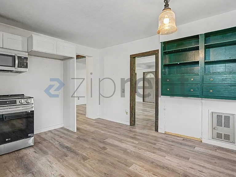 619 NW 199th St #2 — Photo 18