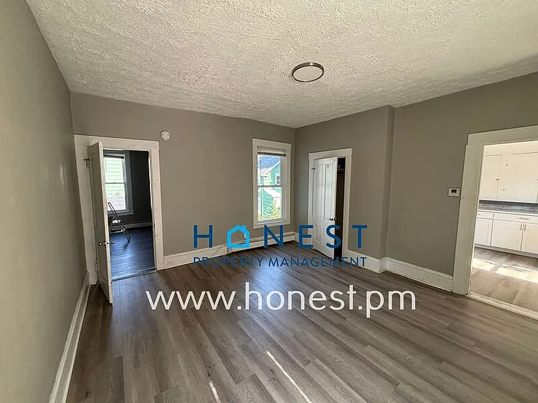 9 Maple St #4 — Photo 11