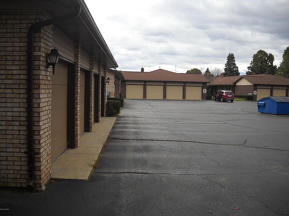 5th image of 7488 Pinegrove Dr #7488