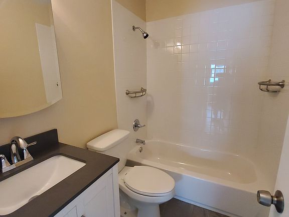 5th image of 54 Bonaire Dr