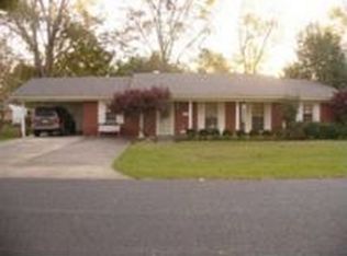 2036 Robert Gray St, Vidalia, LA 71373