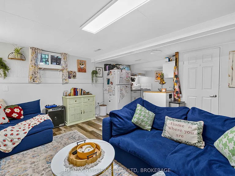 12 Wallace St #BASEMENT — Photo 8