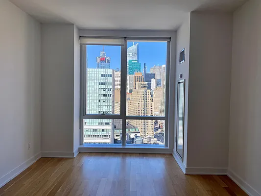 Rented by The Continental | media 14