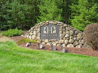 11 Quarry Rd, Londonderry, NH 03053