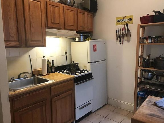 5th image of 388 Saint Johns Pl #2F