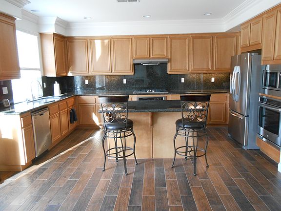 4th image of 13513 Baxter Ct