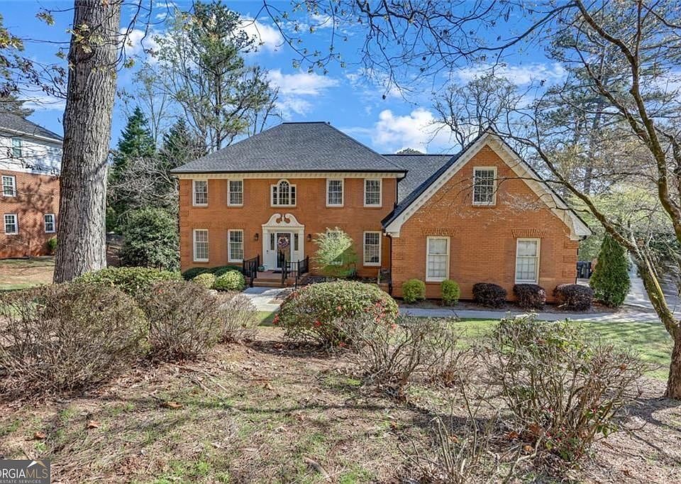 1st image of 7575 Hunters Woods Dr