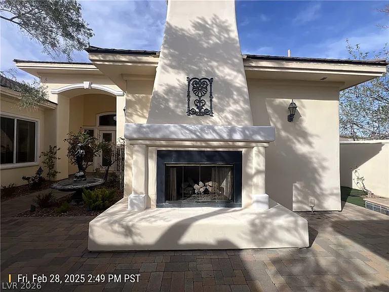 9304 Fontainbleu Dr — Photo 6