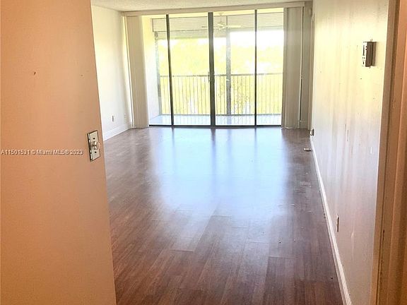 5th image of 6230 Coral Lake Dr #306
