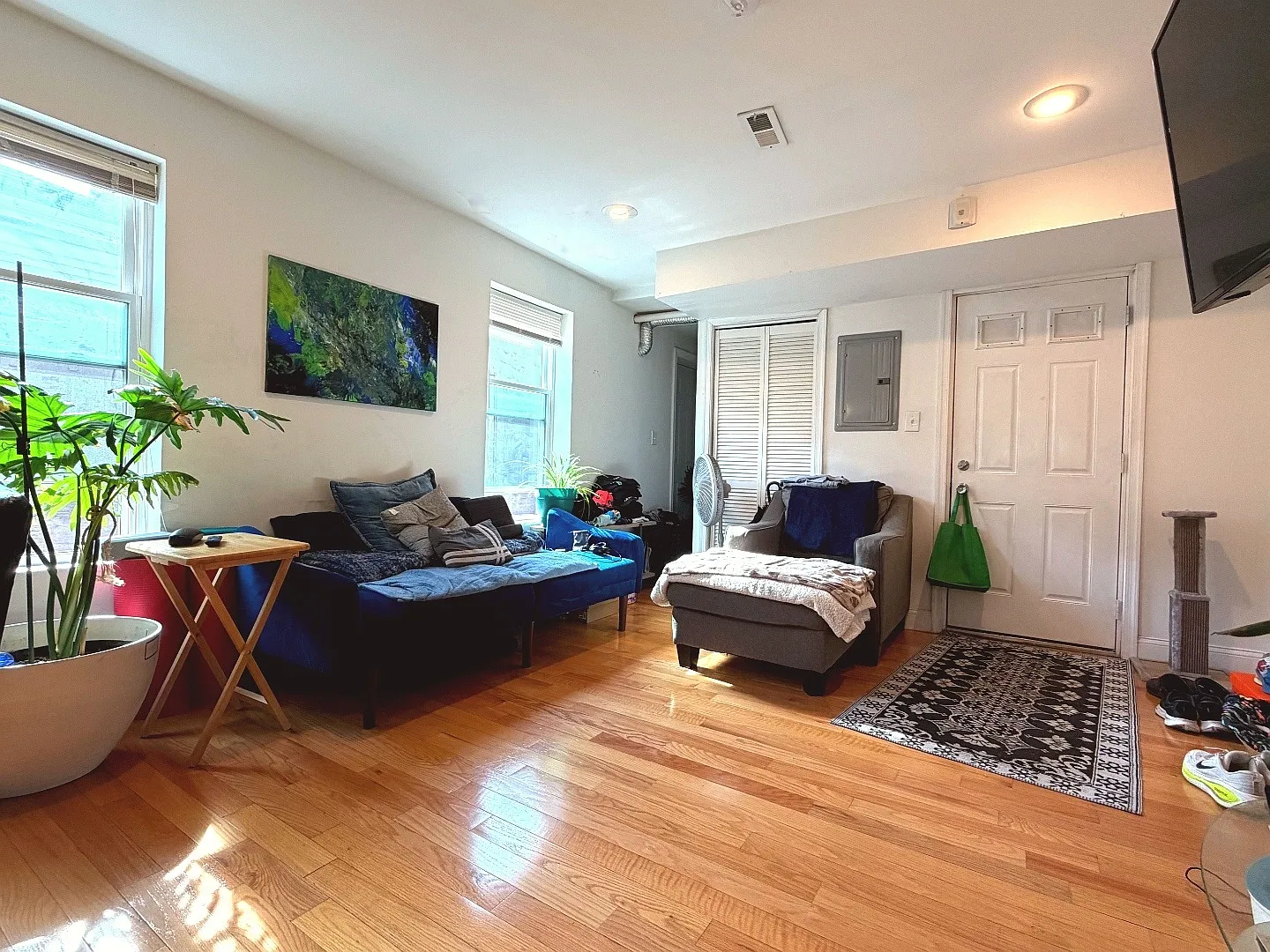 2 bed, 900 sqft, $1,695 — Photo 4