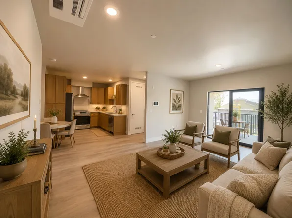 400 San Benito St #203, Hollister, CA 95023