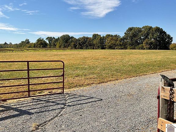 3rd image of 1500 River Rd