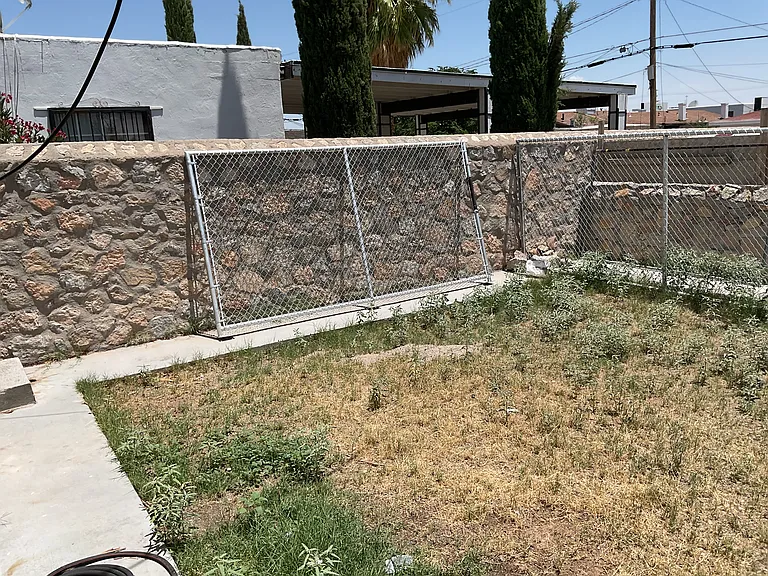 3910 La Luz Ave — Photo 20