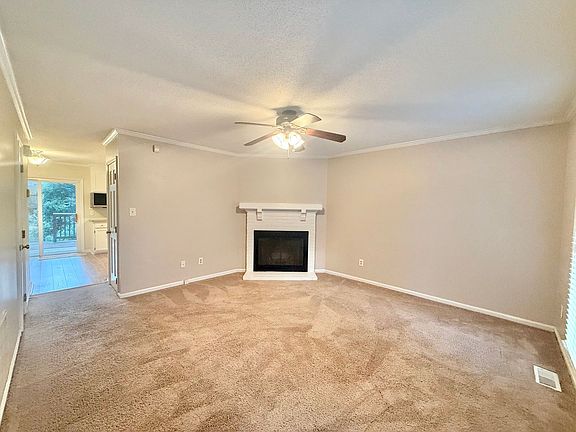 3rd image of 6523 Hearthstone Dr