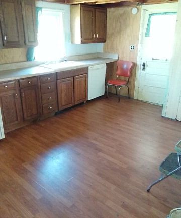5th image of 10307 Kings Hwy