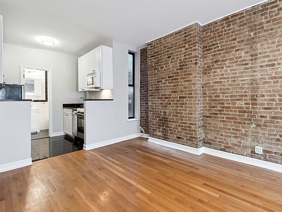 3rd image of 322 E 61st St APT 4D