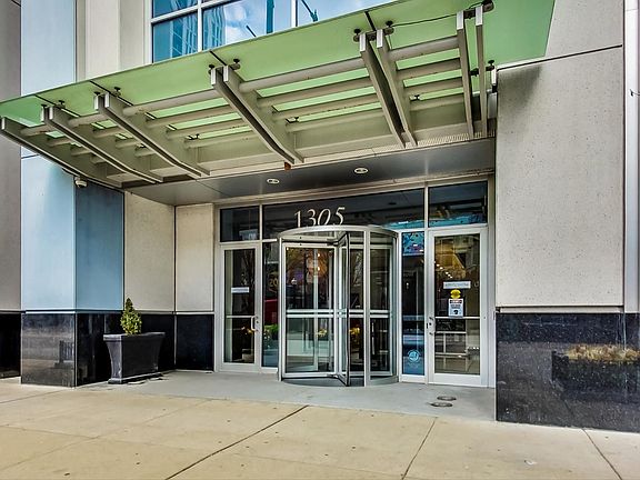 4th image of 1305 S Michigan Ave #Gu132