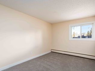 17104 75th Ave NW, Edmonton, AB T5T 2R4