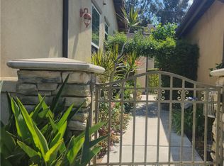 6 Saintsbury, Irvine, CA 92602