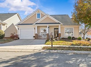 1000 Jessica Ln, Matthews, NC 28104