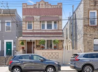 7604 68th Ave Floor 2, Middle Village, NY 11379