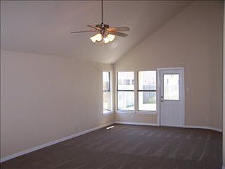 3rd image of 3703 Blue Jay Dr