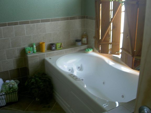 Jetted Tub in Master Bath