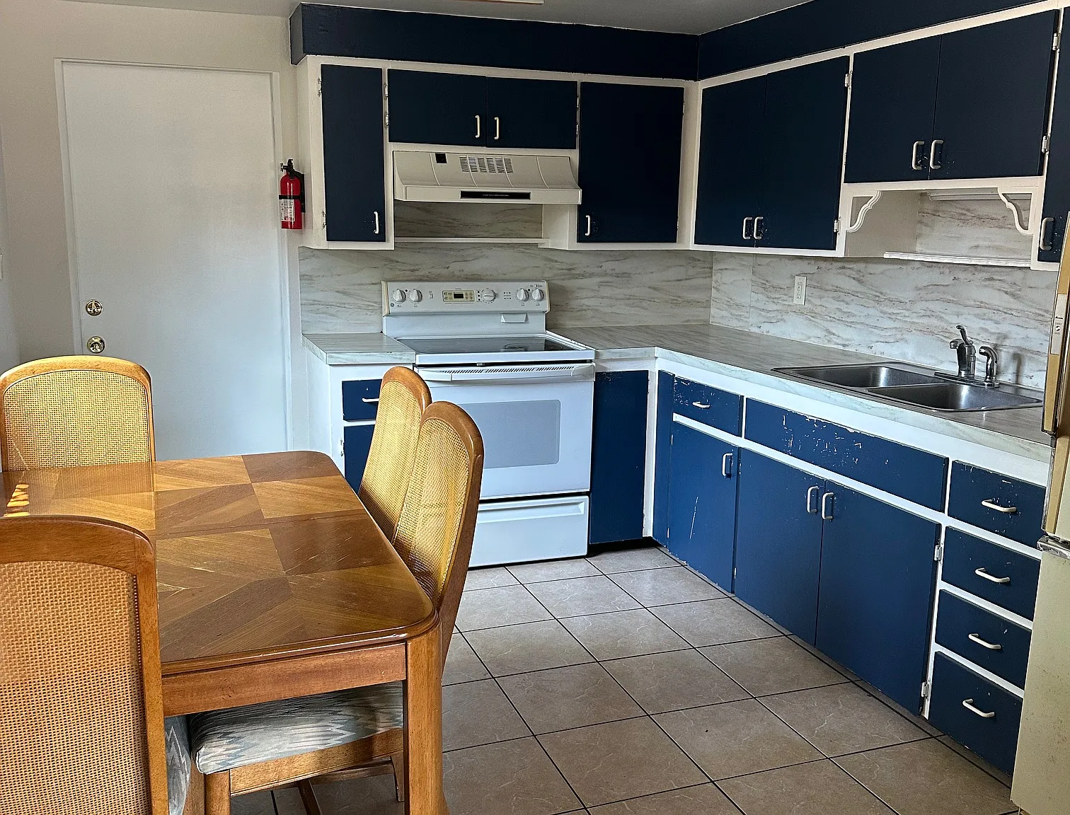 2 bed, 760 sqft, $1,599 — Photo 1