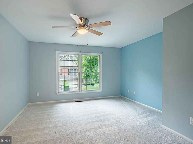 9 Oak Leaf Ln — Photo 18