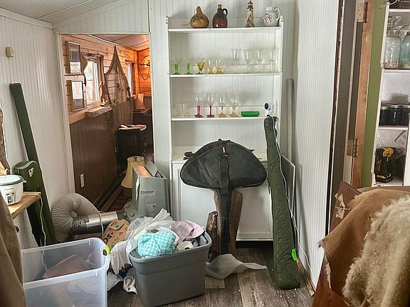 5th image of 1460 E North Down River Rd