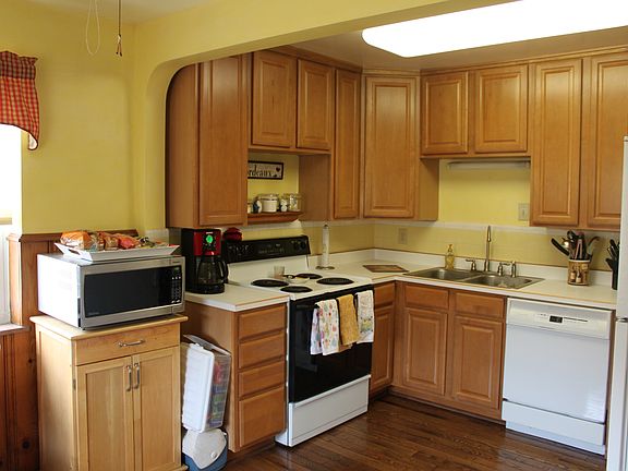 3rd image of 1132 Jennie Ln