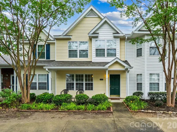 713 Rock Lake Gln, Fort Mill, SC 29715