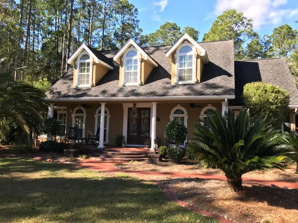 16 Millers Branch Dr, Saint Marys, GA 31558