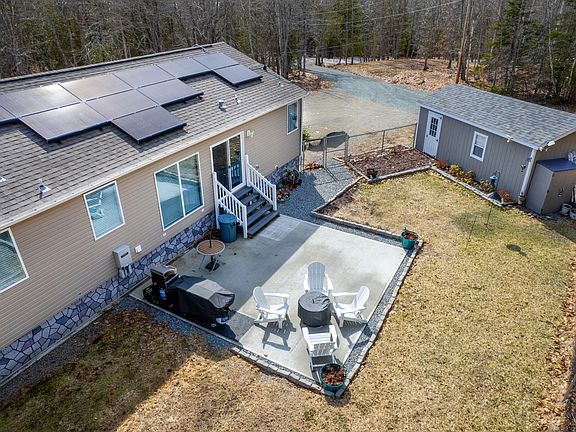 4th image of 112 Raccoon Cove Road