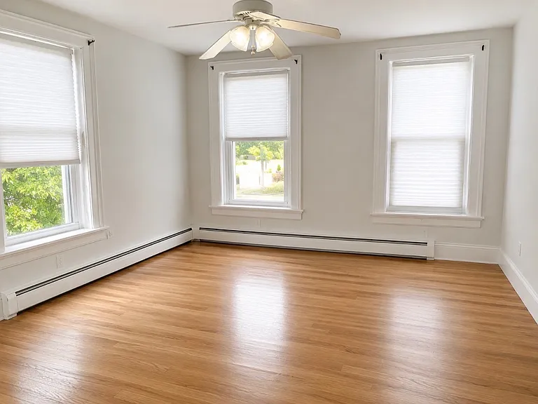2977 Whitney Ave #1 — Photo 4
