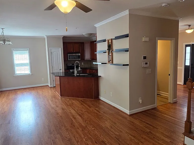 4049 Clinard Ave — Photo 10