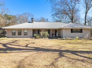 507 Tom Holland Rd, Lufkin, TX 75901