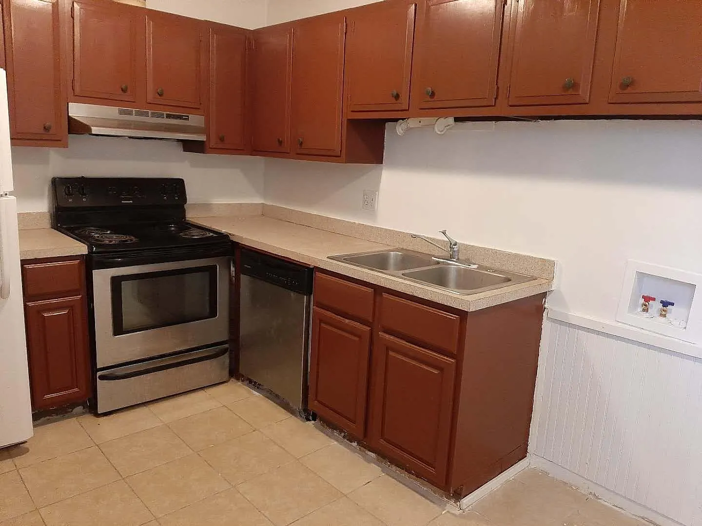 388 Lexington Hts — Photo 2